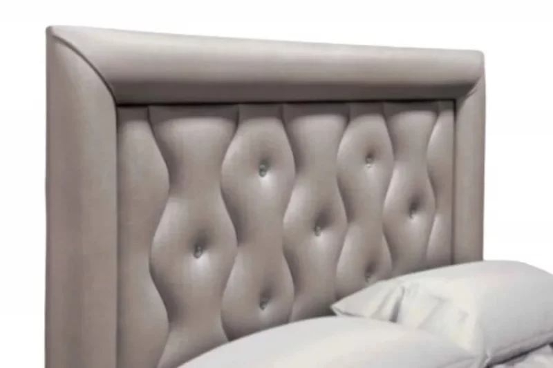 cabecero con tachuelas polipiel Málaga mueblestilo