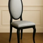 silla tapizada burdeos con pata isabelina marca mueblestilo